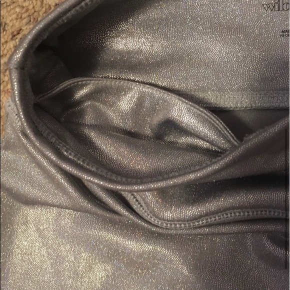 Wild Fabe glittery silver holographic leggings - Picture 3 of 4